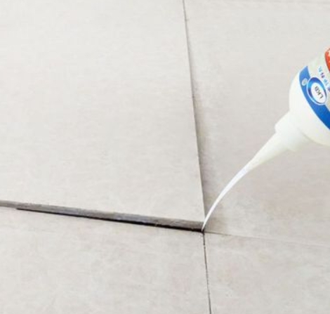 吉首瓷砖空鼓维修公司分享卫生间瓷砖脱落的原因可能有以下几点